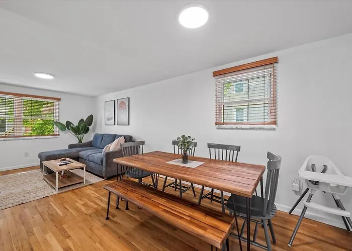 Stylish House Near Frick Park Holiday home *